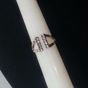 Split shank design silver-plate rhinestone ring